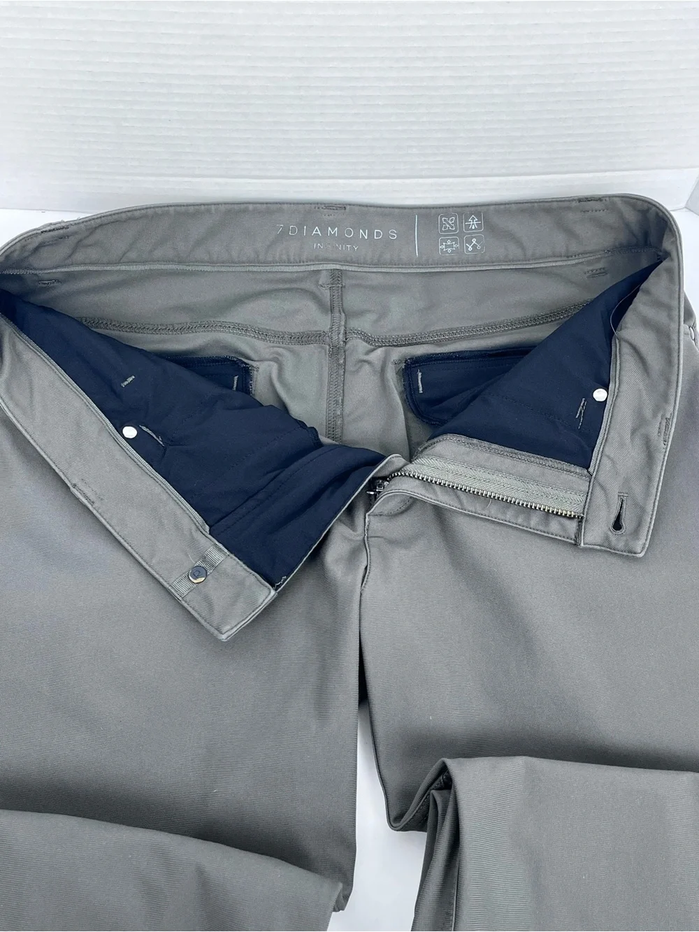 7 Diamonds Men's Infinity Performance 4-Way Stretch Chino Pants Size 32; Golf